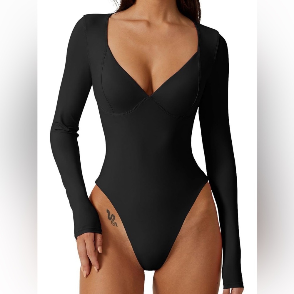 NWT QINSEN Long Sleeve V Neck Bodysuit